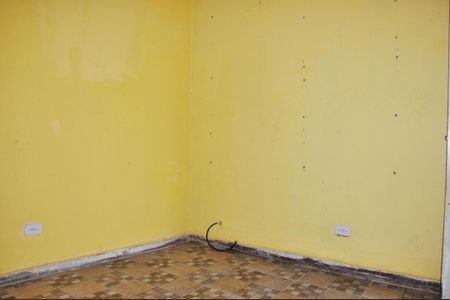 Casa à venda com 80m², 2 quartos e 1 vagaÁrea de Serviço