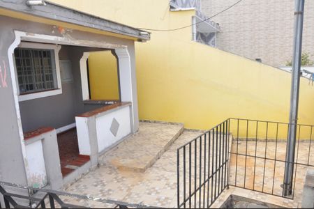 Casa à venda com 80m², 2 quartos e 1 vaga Quintal