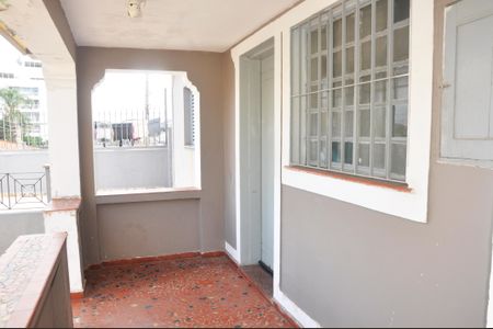 Casa à venda com 80m², 2 quartos e 1 vagaHall de entrada