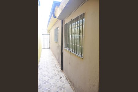 Casa à venda com 80m², 2 quartos e 1 vaga Corredor Externo