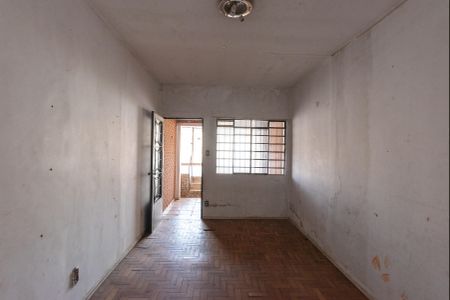Casa à venda com 205m², 5 quartos e 4 vagas Casa à venda com 205m², 5 quartos e 4 vagasCasa 2- Sala