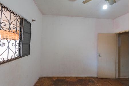 Casa à venda com 205m², 5 quartos e 4 vagas Casa à venda com 205m², 5 quartos e 4 vagasCasa 2- Quarto 1