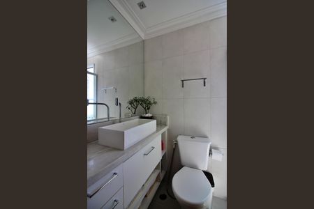 Apartamento para alugar com 70m², 2 quartos e 2 vagas Suíte Banheiro