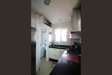 Apartamento para alugar com 70m², 2 quartos e 2 vagasCozinha