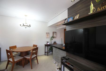 Apartamento para alugar com 70m², 2 quartos e 2 vagasSala