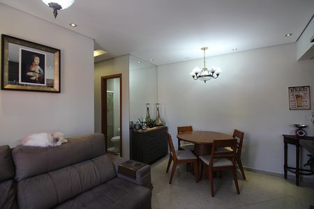 Apartamento para alugar com 70m², 2 quartos e 2 vagasSala