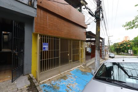 Casa para alugar com 52m², 2 quartos e 1 vagaFachada com a plaquinha