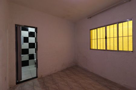 Casa para alugar com 52m², 2 quartos e 1 vagaSuíte