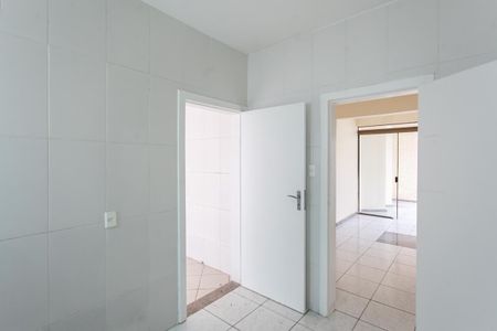 Casa à venda com 242m², 3 quartos e 6 vagasCozinha