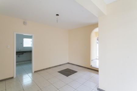 Casa à venda com 242m², 3 quartos e 6 vagasSala de Jantar