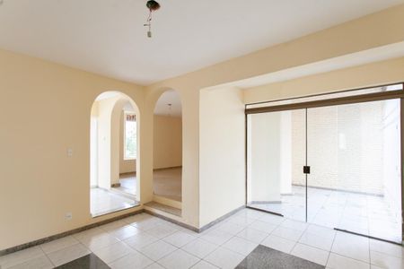 Casa à venda com 242m², 3 quartos e 6 vagasSala de Jantar