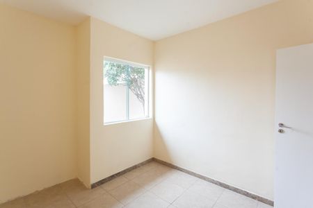 Casa à venda com 242m², 3 quartos e 6 vagasQuarto 2