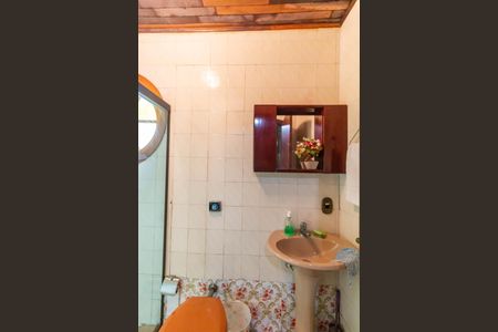 Casa à venda com 290m², 2 quartos e 2 vagas Casa à venda com 290m², 2 quartos e 2 vagasBanheiro 3