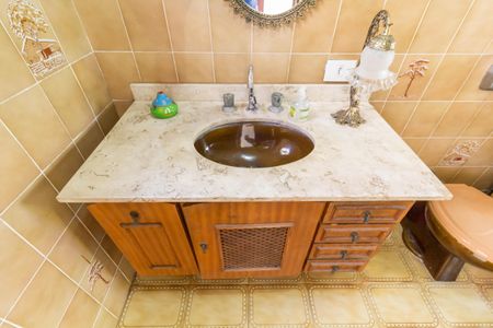 Casa à venda com 290m², 2 quartos e 2 vagas Casa à venda com 290m², 2 quartos e 2 vagasBanheiro da Suíte 1