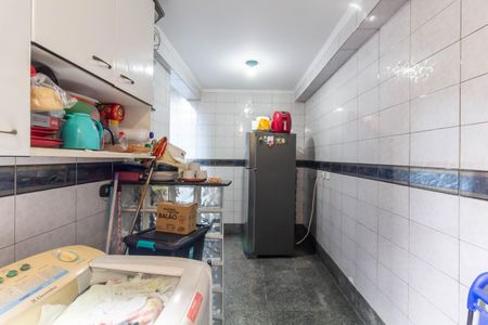 Casa à venda com 290m², 2 quartos e 2 vagas Casa à venda com 290m², 2 quartos e 2 vagasCozinha