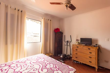 Casa à venda com 290m², 2 quartos e 2 vagas Casa à venda com 290m², 2 quartos e 2 vagasQuarto 1