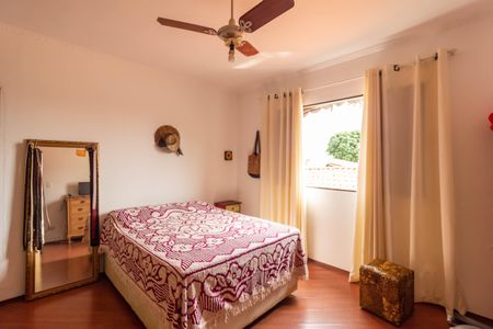 Casa à venda com 290m², 2 quartos e 2 vagas Casa à venda com 290m², 2 quartos e 2 vagasQuarto 1