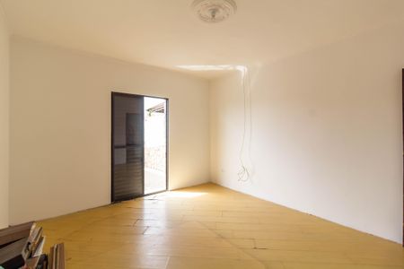 Casa à venda com 290m², 2 quartos e 2 vagas Casa à venda com 290m², 2 quartos e 2 vagasSuíte