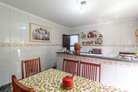 Casa à venda com 290m², 2 quartos e 2 vagas Casa à venda com 290m², 2 quartos e 2 vagasCozinha