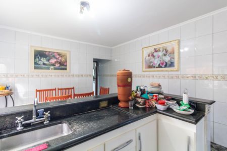 Casa à venda com 290m², 2 quartos e 2 vagas Casa à venda com 290m², 2 quartos e 2 vagasCozinha