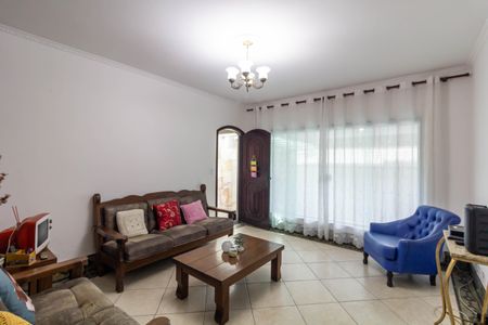 Casa à venda com 290m², 2 quartos e 2 vagas Casa à venda com 290m², 2 quartos e 2 vagasSala