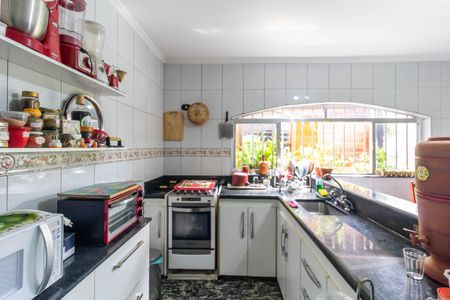 Casa à venda com 290m², 2 quartos e 2 vagas Casa à venda com 290m², 2 quartos e 2 vagasCozinha