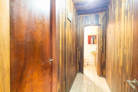 Casa à venda com 290m², 2 quartos e 2 vagas Casa à venda com 290m², 2 quartos e 2 vagasEdícula