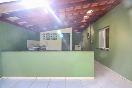 Apartamento à venda com 115m², 2 quartos e 1 vagaÁrea de Serviço