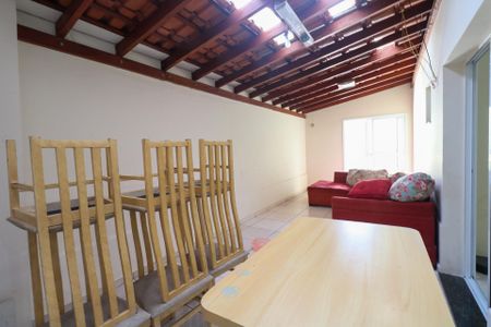 Apartamento à venda com 115m², 2 quartos e 1 vagaQuintal