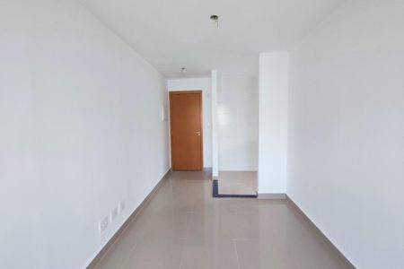 Apartamento à venda com 46m², 2 quartos e 1 vaga Apartamento à venda com 46m², 2 quartos e 1 vagaSala