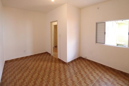 Quarto 1 de casa para alugar com 2 quartos, 60m² em Vila Sabrina, São Paulo