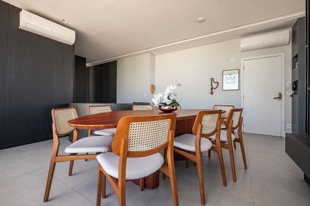 Apartamento à venda com 193m², 2 quartos e 3 vagasSala/Cozinha