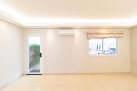 Casa de condomínio à venda com 138m², 3 quartos e 2 vagasSala