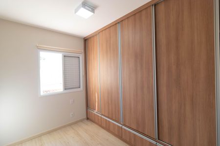 Casa de condomínio à venda com 138m², 3 quartos e 2 vagasQuarto 02