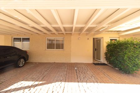 Casa de condomínio à venda com 138m², 3 quartos e 2 vagasGaragem