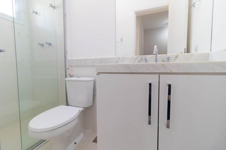 Casa de condomínio à venda com 138m², 3 quartos e 2 vagasBanheiro