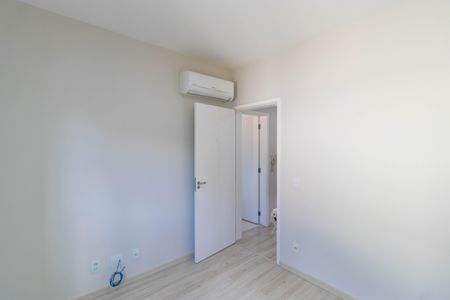 Casa de condomínio à venda com 138m², 3 quartos e 2 vagasQuarto 01