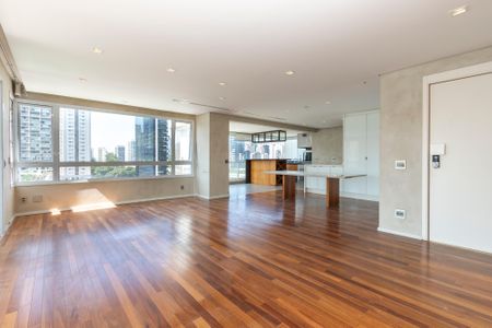 Apartamento à venda com 225m², 4 quartos e 4 vagasSala