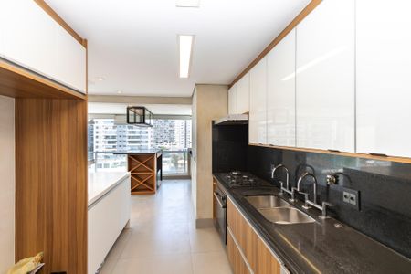 Apartamento à venda com 225m², 4 quartos e 4 vagasCozinha