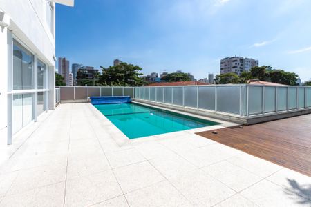 Apartamento à venda com 225m², 4 quartos e 4 vagasÁrea comum - Piscina