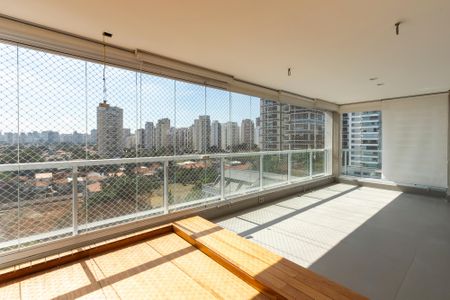 Apartamento à venda com 225m², 4 quartos e 4 vagasVaranda da Sala