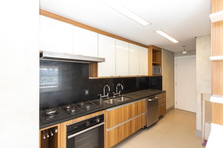 Apartamento à venda com 225m², 4 quartos e 4 vagasCozinha