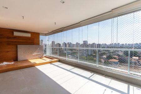 Apartamento à venda com 225m², 4 quartos e 4 vagasVaranda da Sala