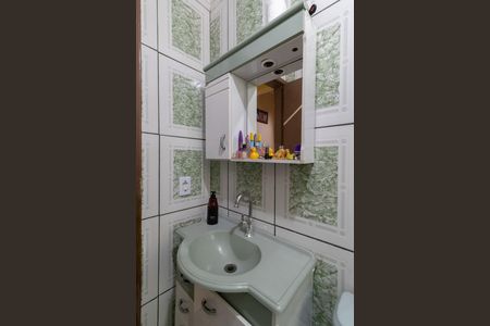 Casa à venda com 150m², 2 quartos e 2 vagas Casa à venda com 150m², 2 quartos e 2 vagasBanheiro 2