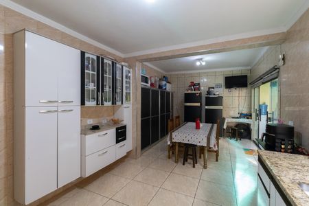 Casa à venda com 150m², 2 quartos e 2 vagas Casa à venda com 150m², 2 quartos e 2 vagasCozinha