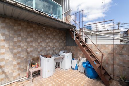 Casa à venda com 150m², 2 quartos e 2 vagas Casa à venda com 150m², 2 quartos e 2 vagasÁrea de Serviço