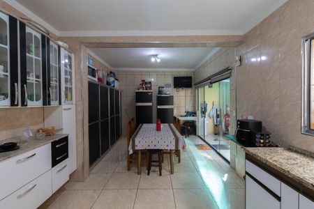 Casa à venda com 150m², 2 quartos e 2 vagas Casa à venda com 150m², 2 quartos e 2 vagasCozinha