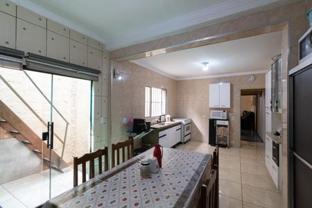 Casa à venda com 150m², 2 quartos e 2 vagas Casa à venda com 150m², 2 quartos e 2 vagasCozinha