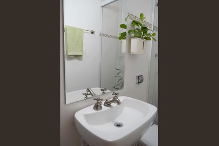 Apartamento à venda com 106m², 3 quartos e sem vagaBanheiro 2