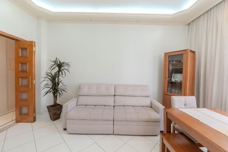 Apartamento à venda com 119m², 3 quartos e 1 vaga Apartamento à venda com 119m², 3 quartos e 1 vagaSala